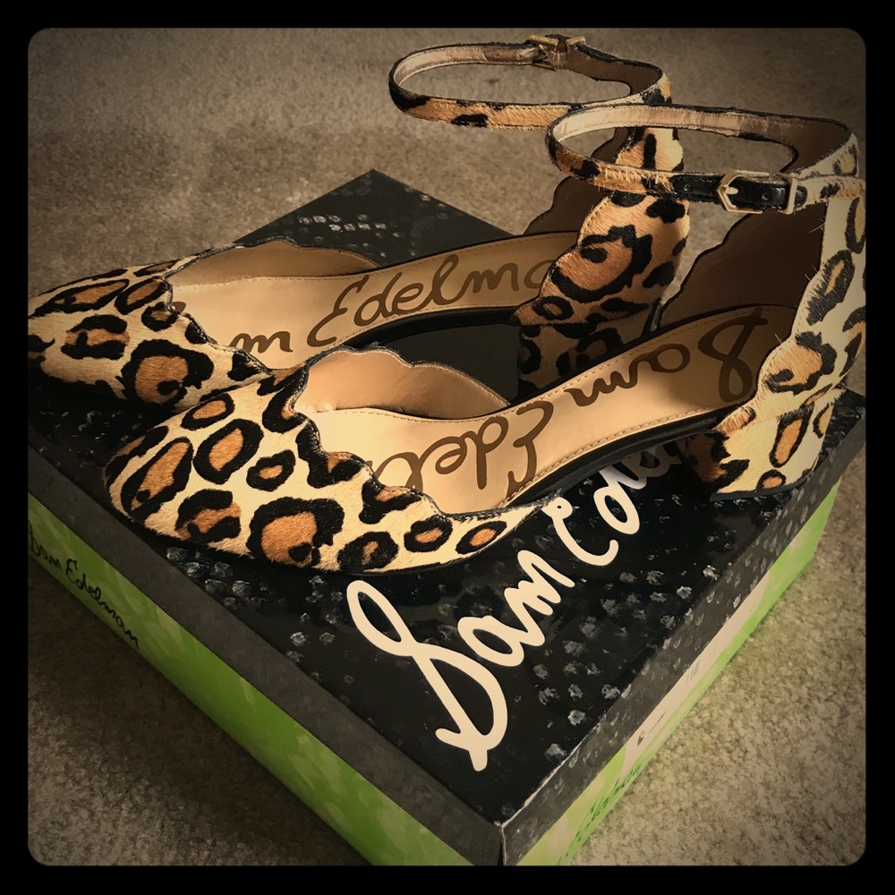 Leopard sandal